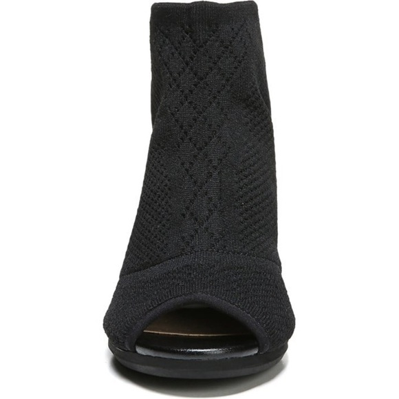 Life Stride | Alita Slingback Heel With Peep-Toe & Soft Knit Upper; Size 7.5M - Picture 7 of 17